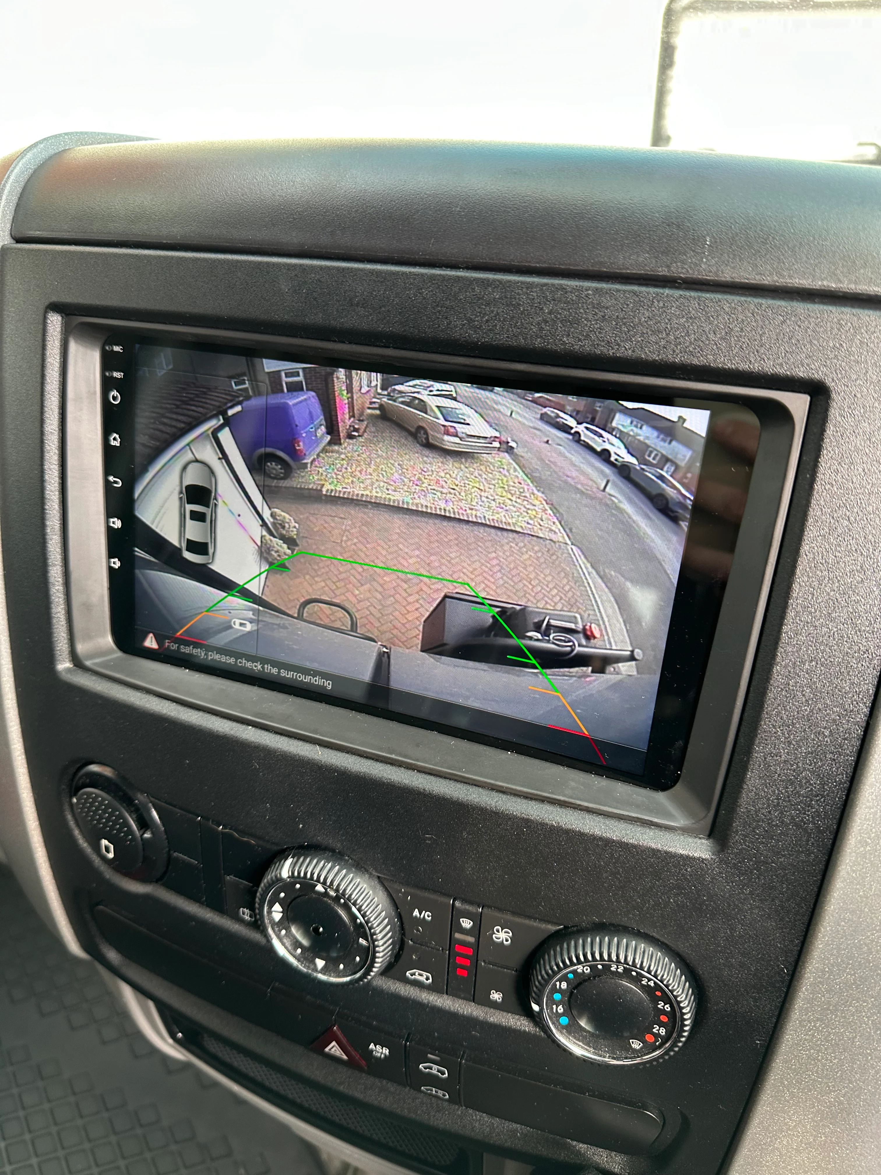 VW Crafter 2006-2015 Wireless Apple CarPlay Upgrade Kit - Image 3