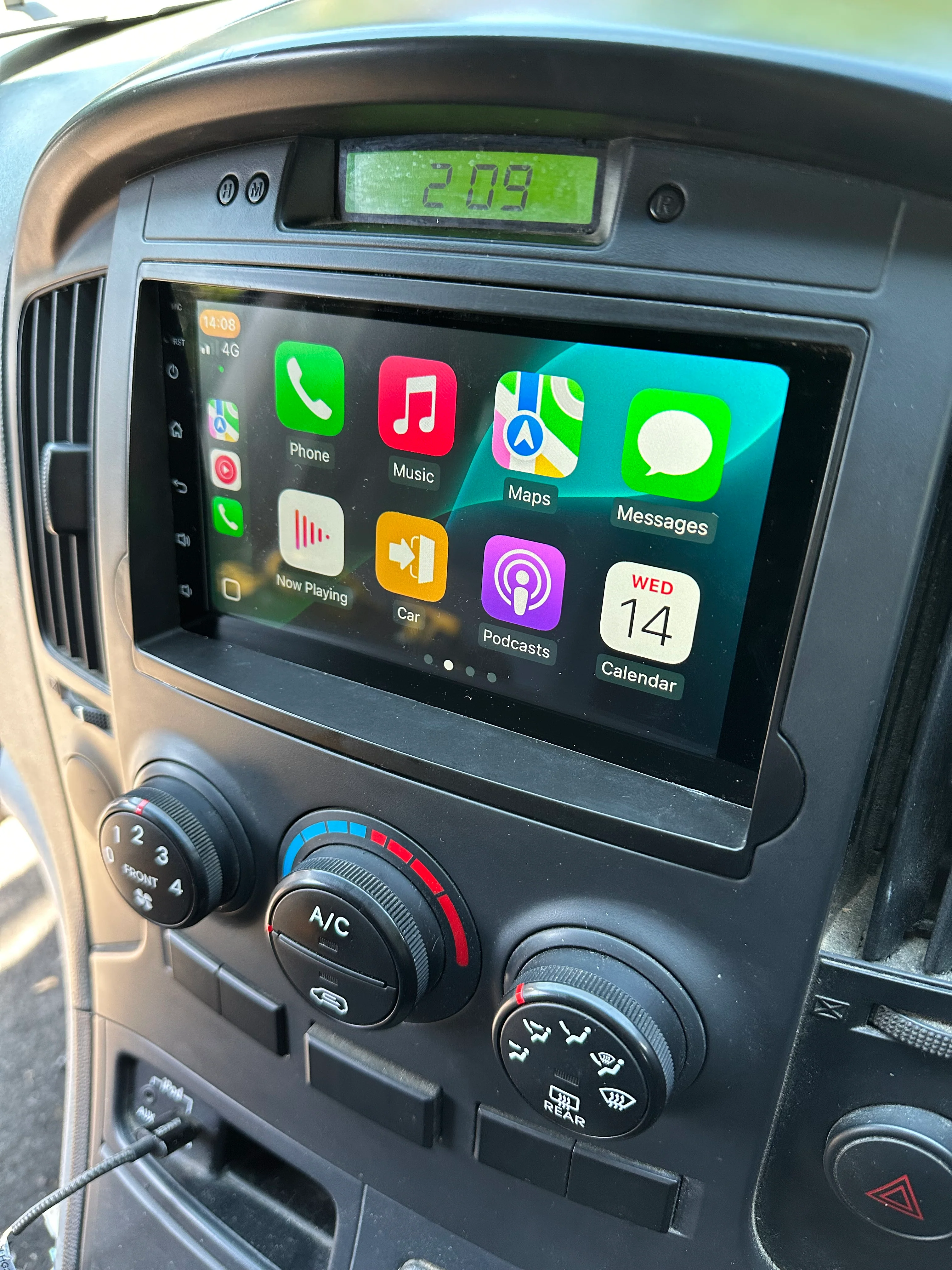 Hyundai i800 / iLoad 2008-2015 Wireless Apple CarPlay Upgrade Kit - Image 4