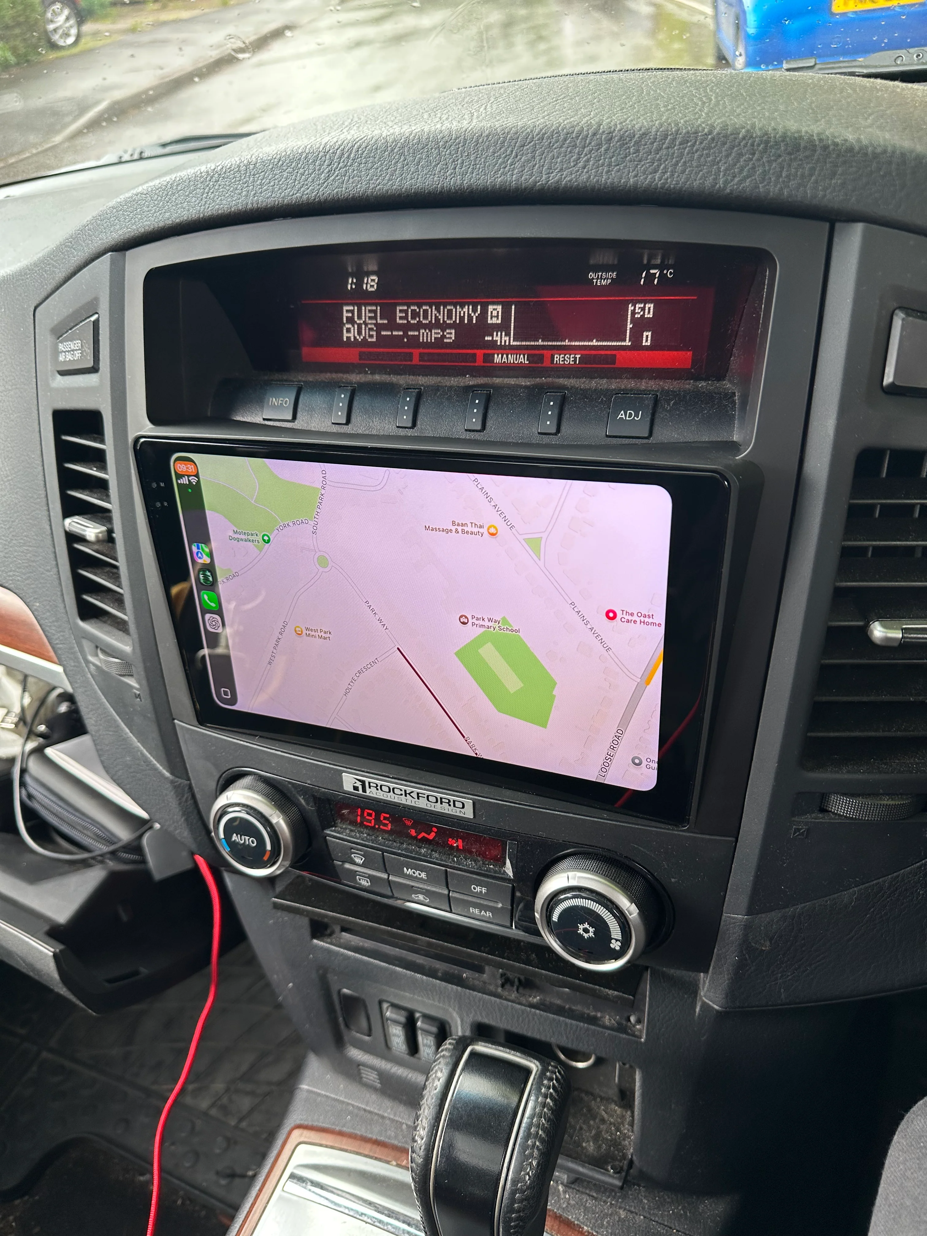 Mitsubishi Shogun 2007-2020 Wireless Apple CarPlay Upgrade Kit - Image 12