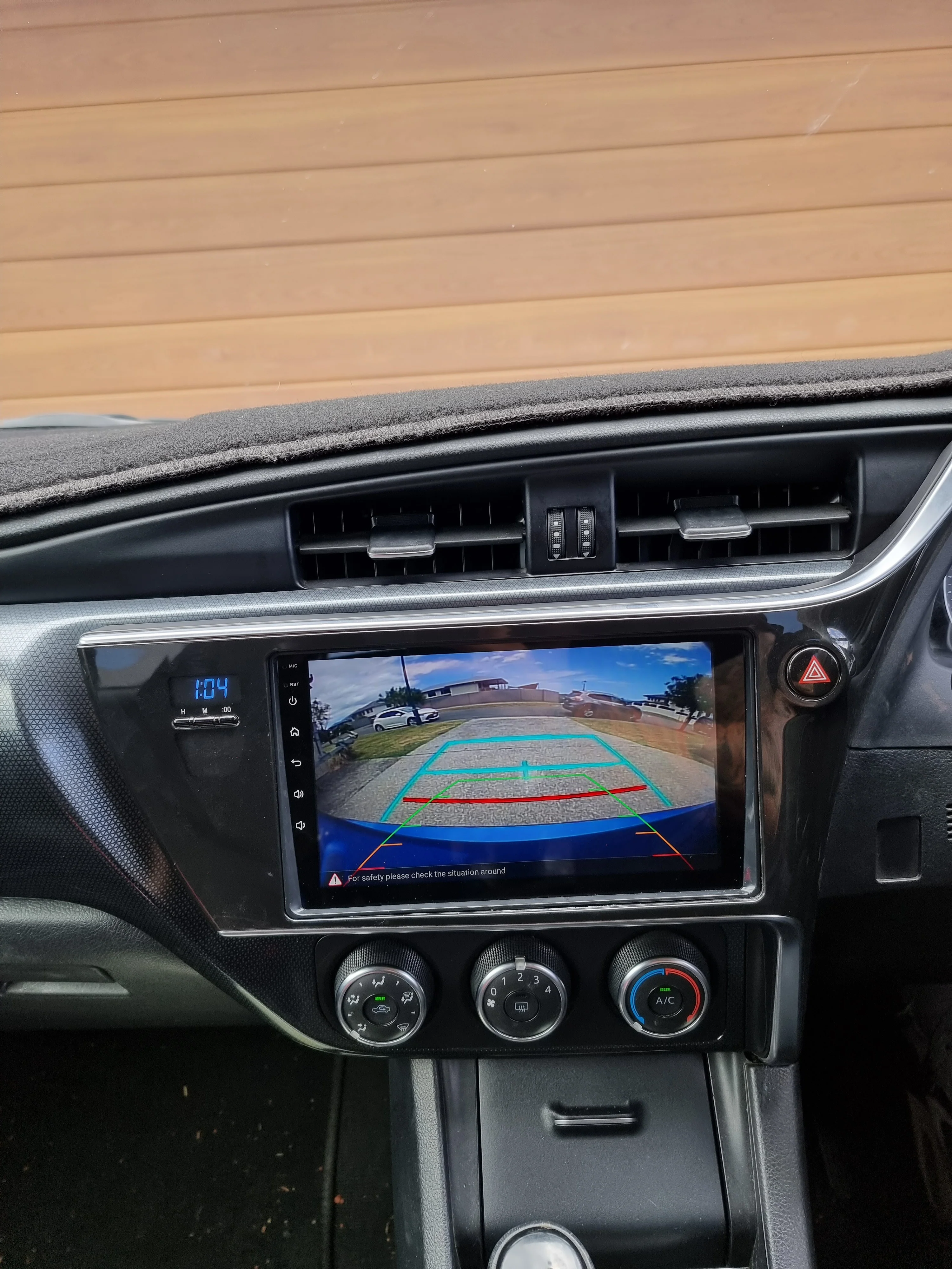 Toyota Auris/Corolla Hatchback 2013-2018 Wireless Apple CarPlay Upgrade Kit - Image 3