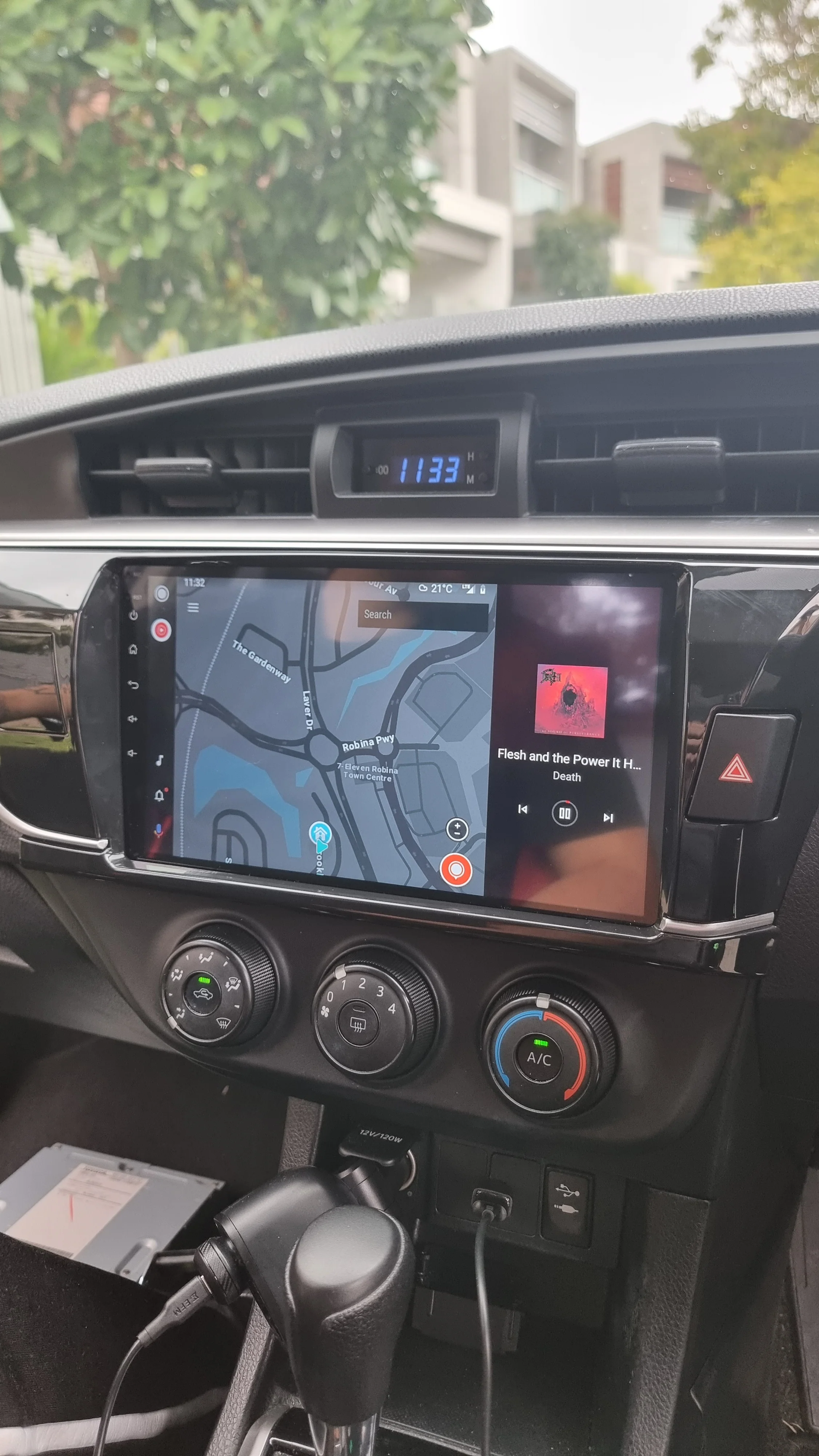 Toyota Auris/Corolla Saloon 2013-2016 Wireless Apple CarPlay Upgrade Kit - Image 2