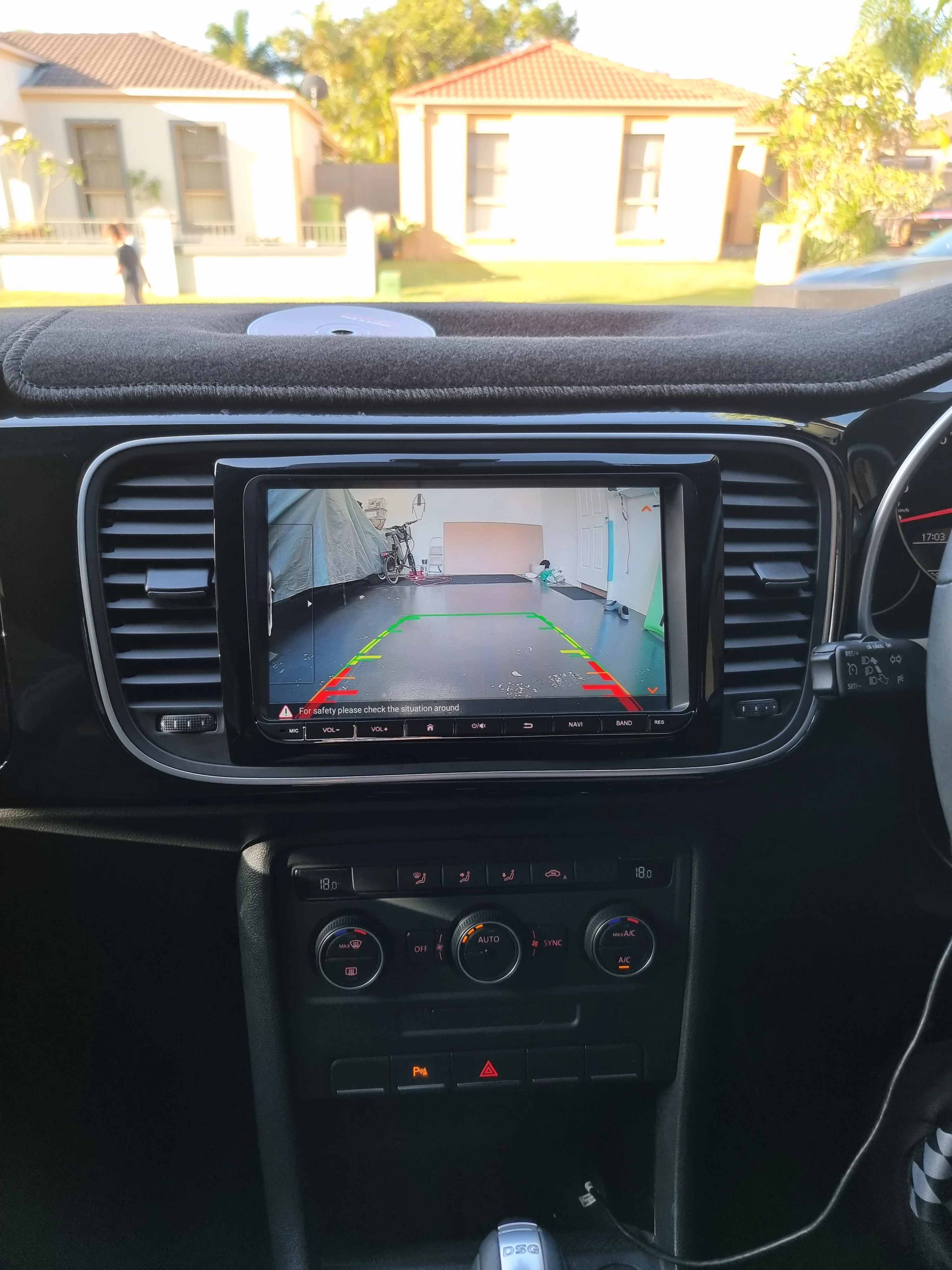 VW Beetle 2011-2019 Wireless Apple CarPlay Upgrade Kit - Image 2